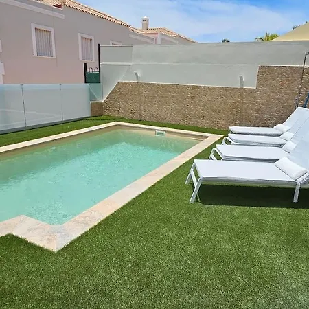 Luxury With Private Heated Pool And Cinema By Vapago Tenerife Los Cristianos (Tenerife)