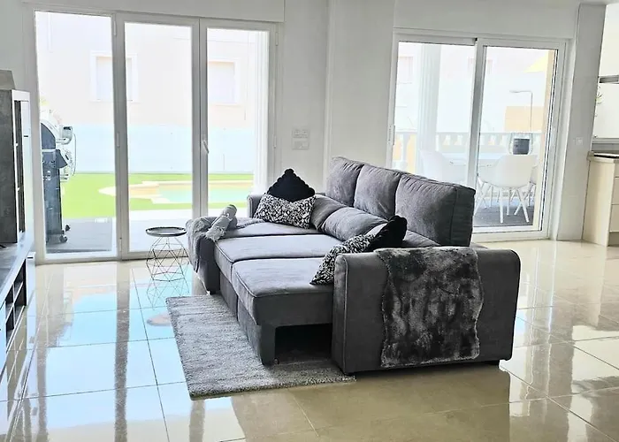 Luxury With Private Pool And Cinema By Vapago Tenerife וילה לוס כריסטיאנוס